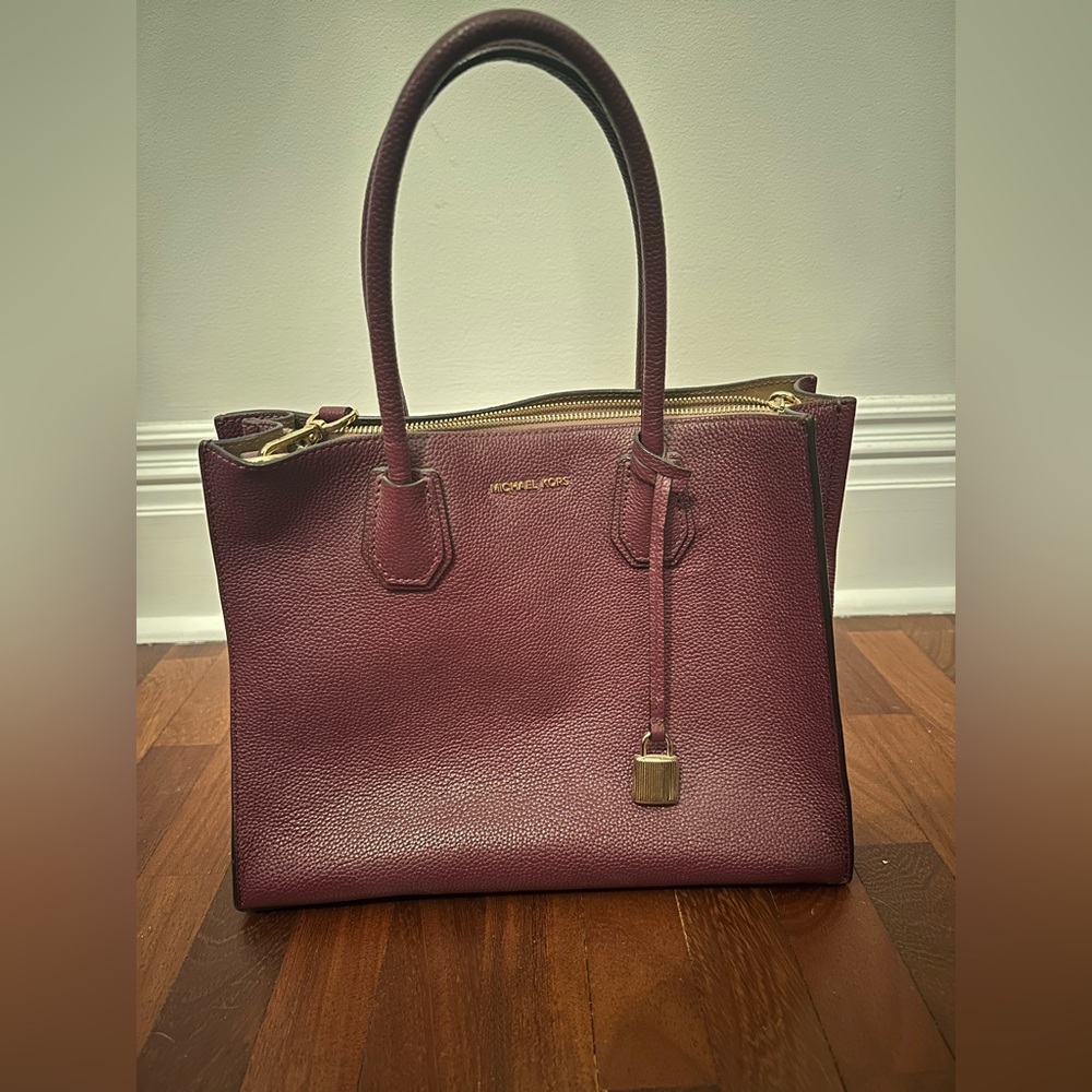 Michael Kors Plum Mercer Bag - medium